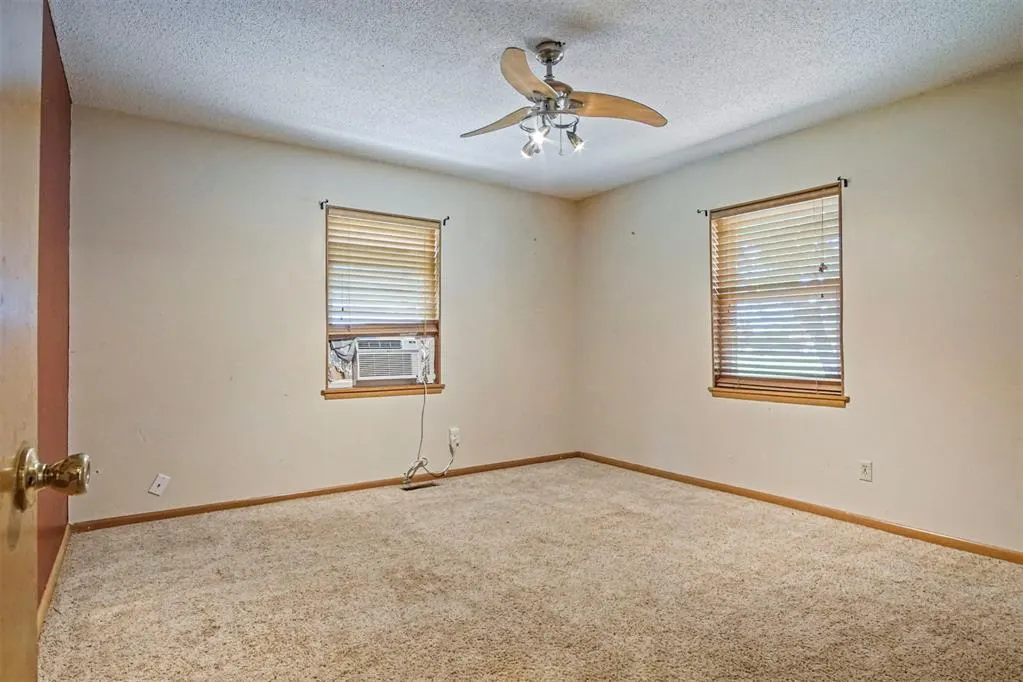 Photo 20 — 419 N Elma Avenue, Okeene, OK 73763