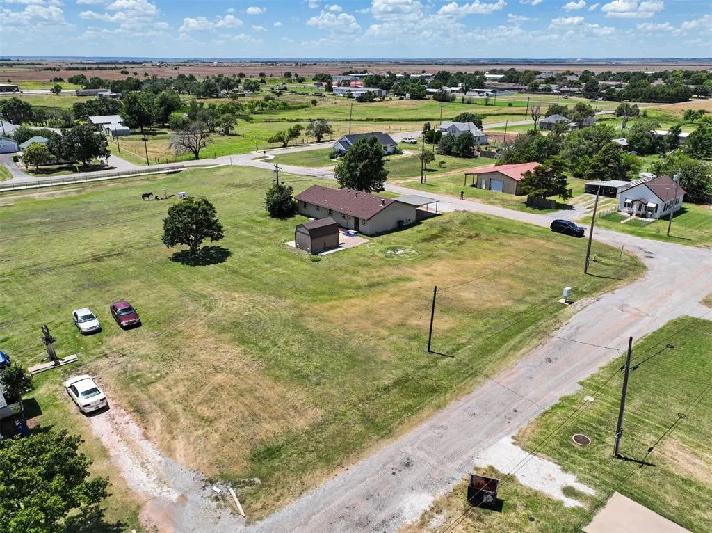Photo 32 — 419 N Elma Avenue, Okeene, OK 73763
