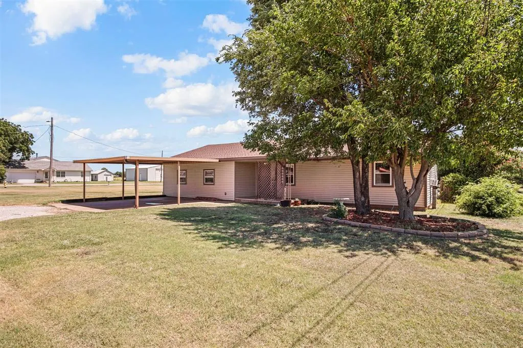 Photo 33 — 419 N Elma Avenue, Okeene, OK 73763