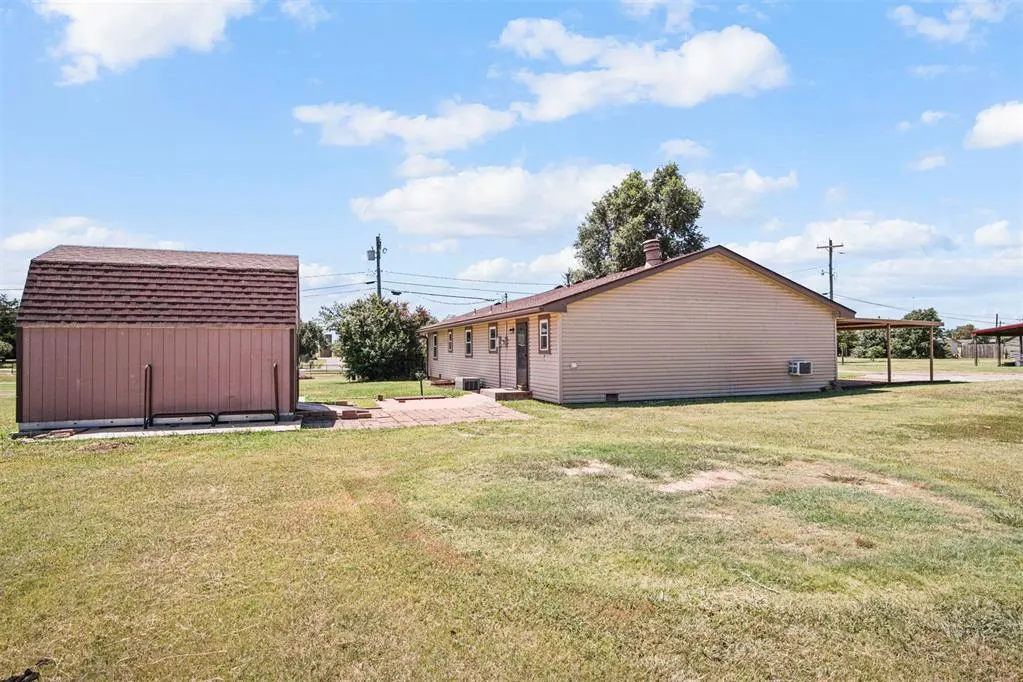 Photo 38 — 419 N Elma Avenue, Okeene, OK 73763