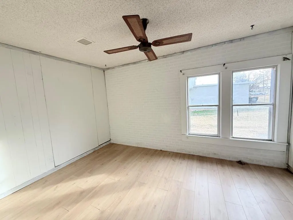 Photo 11 — 203 N Rush Avenue, Rush Springs, OK 73082