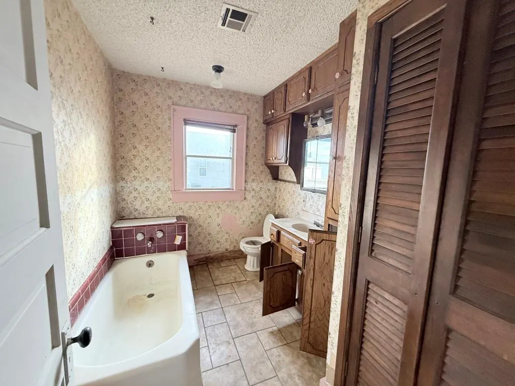 Photo 20 — 203 N Rush Avenue, Rush Springs, OK 73082