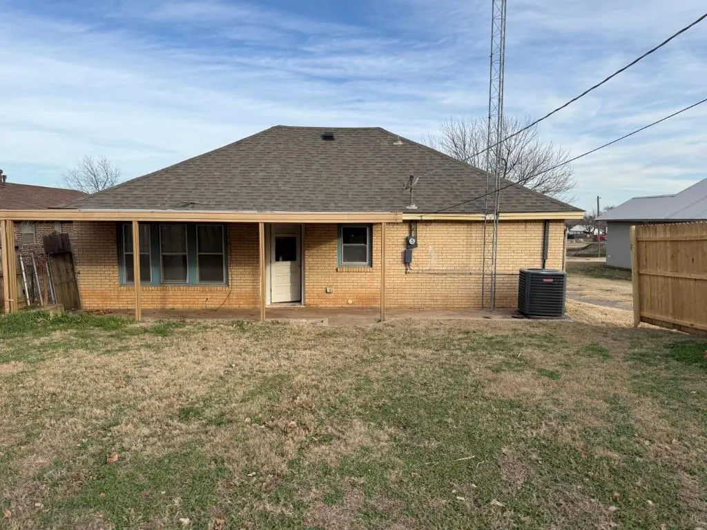 Photo 23 — 203 N Rush Avenue, Rush Springs, OK 73082