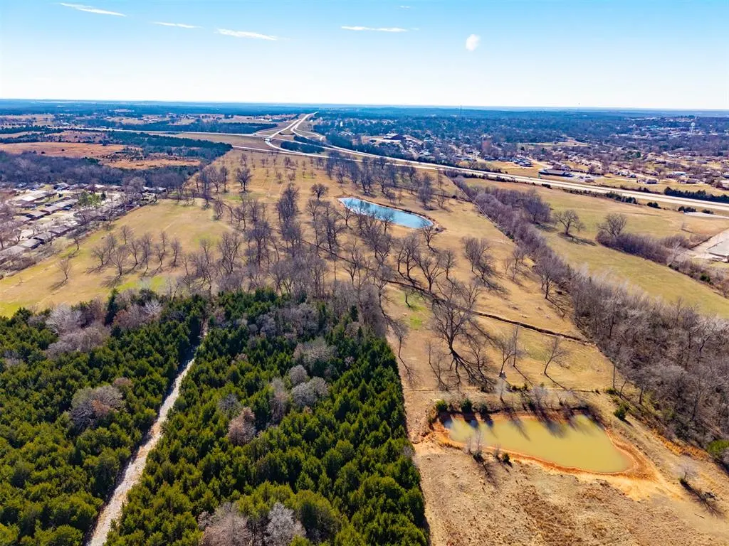 Front exterior — Foggy Bottom Rd., Tecumseh, OK 74873