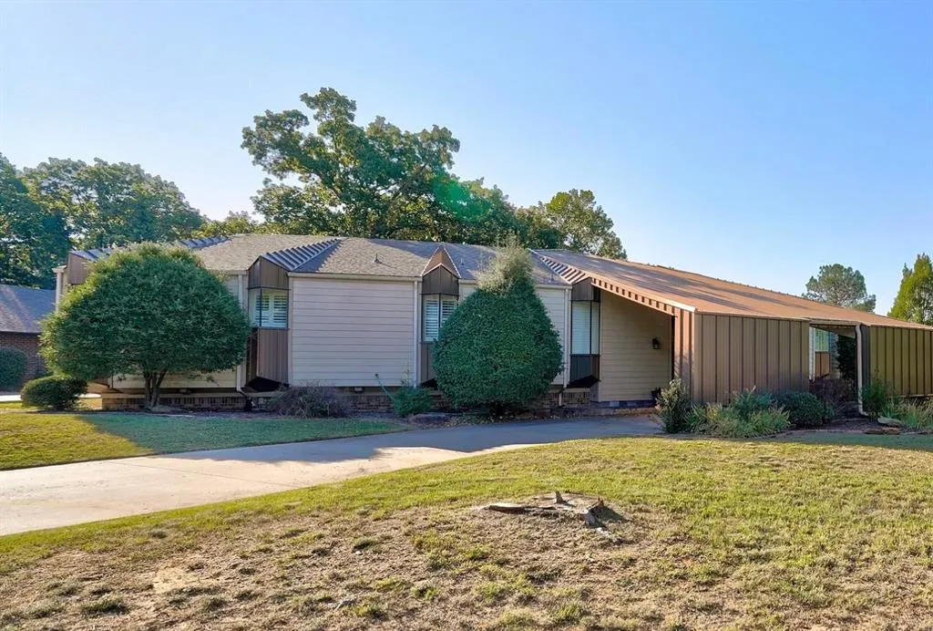 Front exterior — 1700 Augusta Drive, Ada, OK 74820