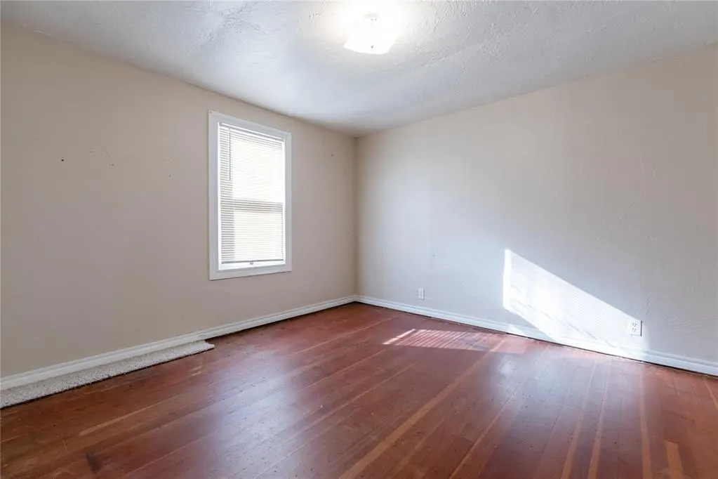 Photo 12 — 519 N State Avenue, Elk City, OK 73644