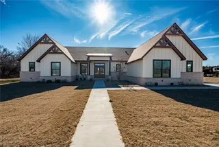 Sold home at 20900 NE 63 Street