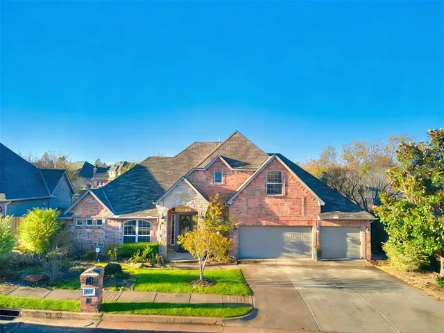 Photo 4 — 2701 Century Drive, Edmond, OK 73013