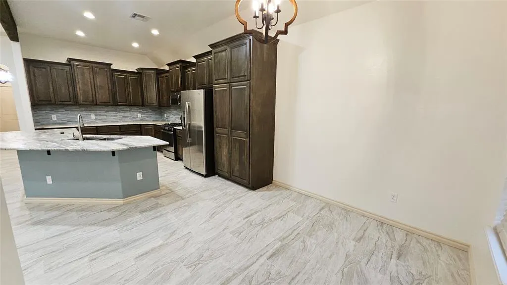 Photo 17 — 1801 Savannah Lane, Edmond, OK 73003