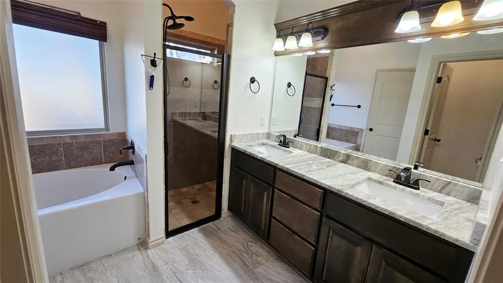 Photo 24 — 1801 Savannah Lane, Edmond, OK 73003