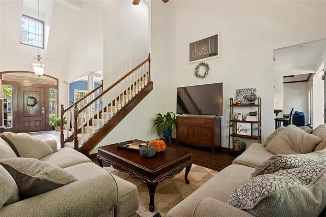 Photo 3 — 541 Wildmeadow Drive, Edmond, OK 73003