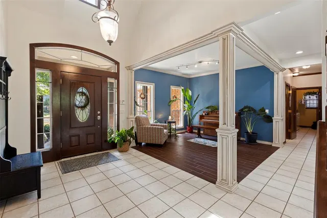 Photo 2 — 541 Wildmeadow Drive, Edmond, OK 73003