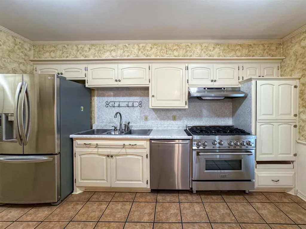 Photo 15 — 1218 Benson Drive, Norman, OK 73071