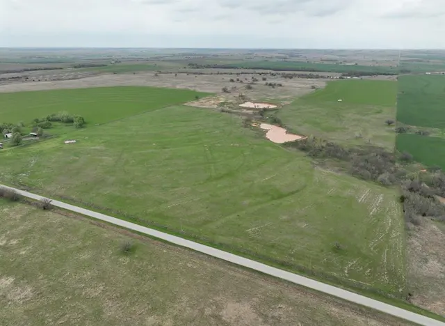 Photo 5 — 662 County Road 1250, Pocasset, OK 73079