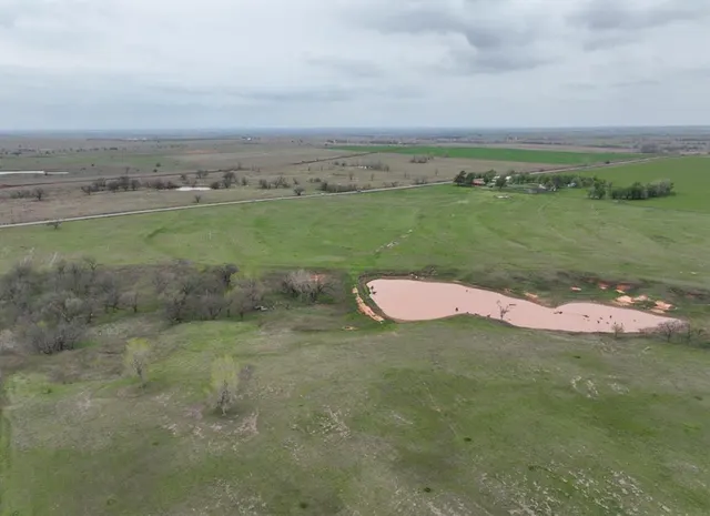 Photo 7 — 662 County Road 1250, Pocasset, OK 73079