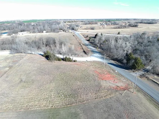 Photo 3 — 1697 CR 1230, Tuttle, OK 73089