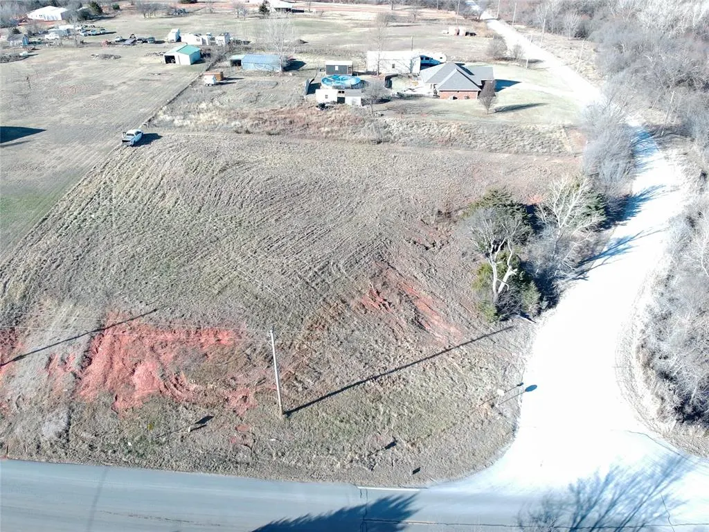 Photo 6 — 1697 CR 1230, Tuttle, OK 73089