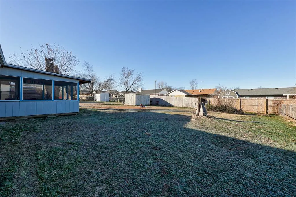 Photo 40 — 10 Red Oak Road, Shawnee, OK 74804