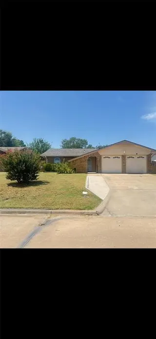 Sold home at 2410 NW Norman Circle