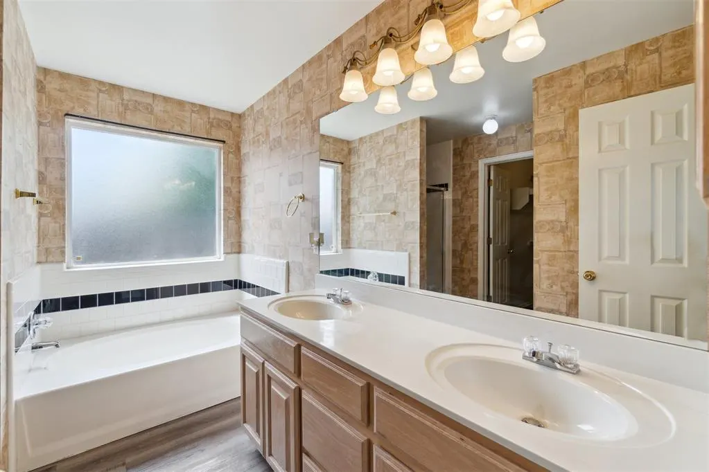 Photo 17 — 2013 Cedar Meadow Lane, Edmond, OK 73003