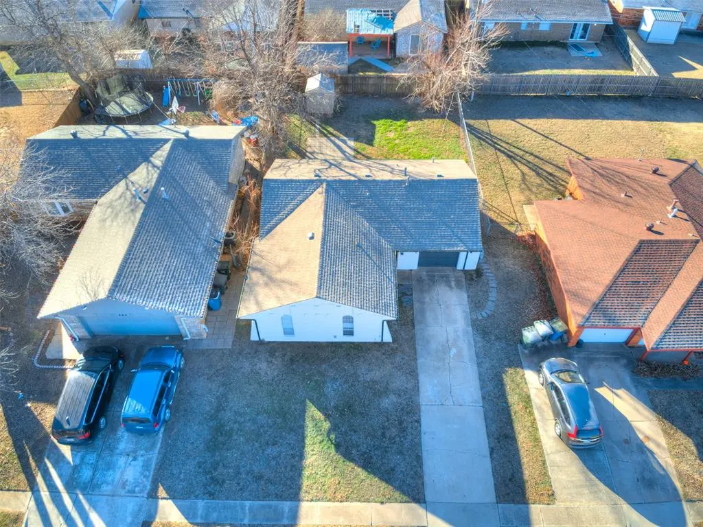 Photo 5 — 508 Gayclifee Terrace, Edmond, OK 73003