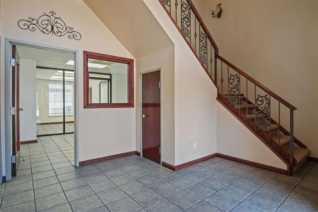 Photo 9 — 2412 Palmer Circle, Norman, OK 73069