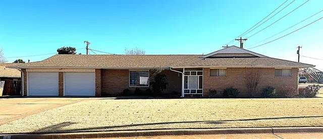 Front exterior — 1 Meadowlark, Kingfisher, OK 73750