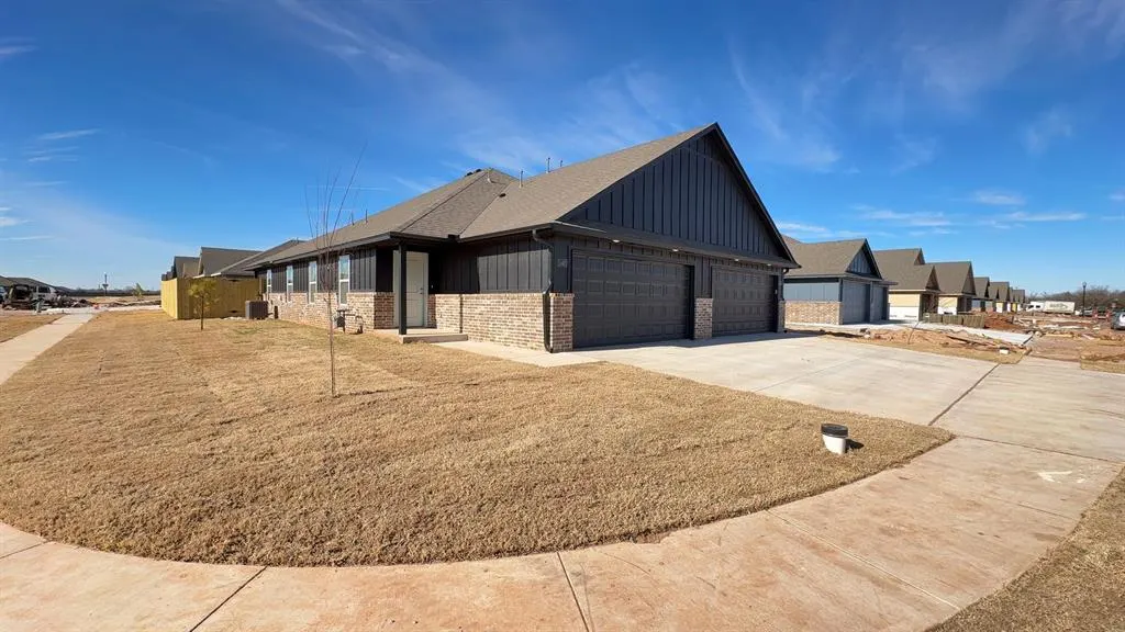 Photo 2 — 11401 University Drive, Oklahoma City, OK 73114