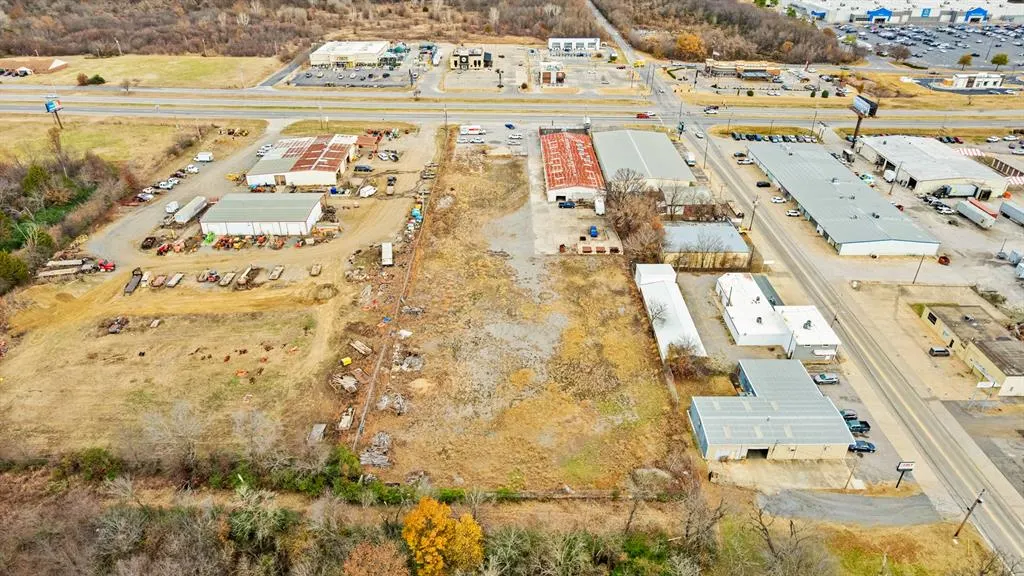 Photo 11 — 1107 N Shawnee Street, Muskogee, OK 74801