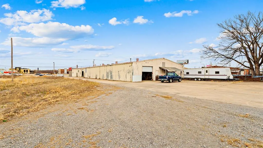 Photo 47 — 1107 N Shawnee Street, Muskogee, OK 74801