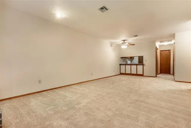 Photo 5 — 231 Barrett Place, Edmond, OK 73003