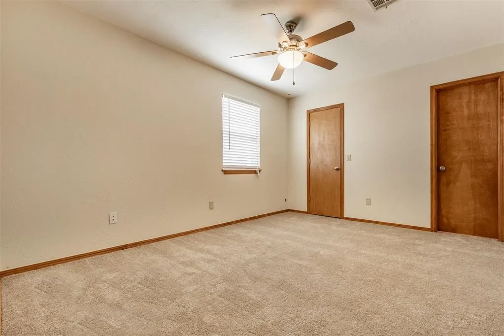 Photo 9 — 231 Barrett Place, Edmond, OK 73003