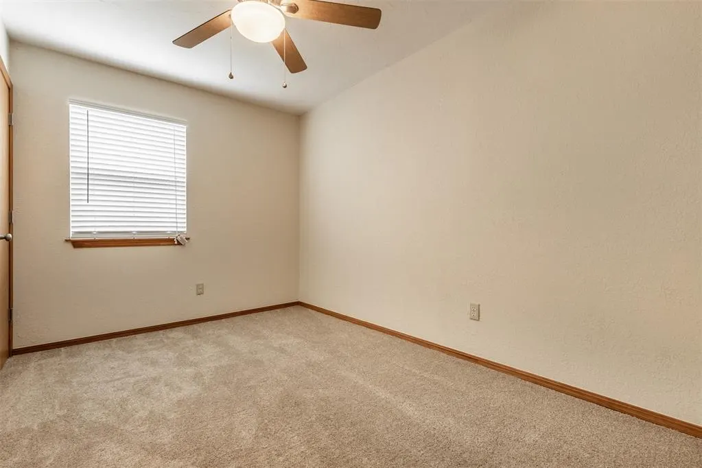 Photo 12 — 231 Barrett Place, Edmond, OK 73003