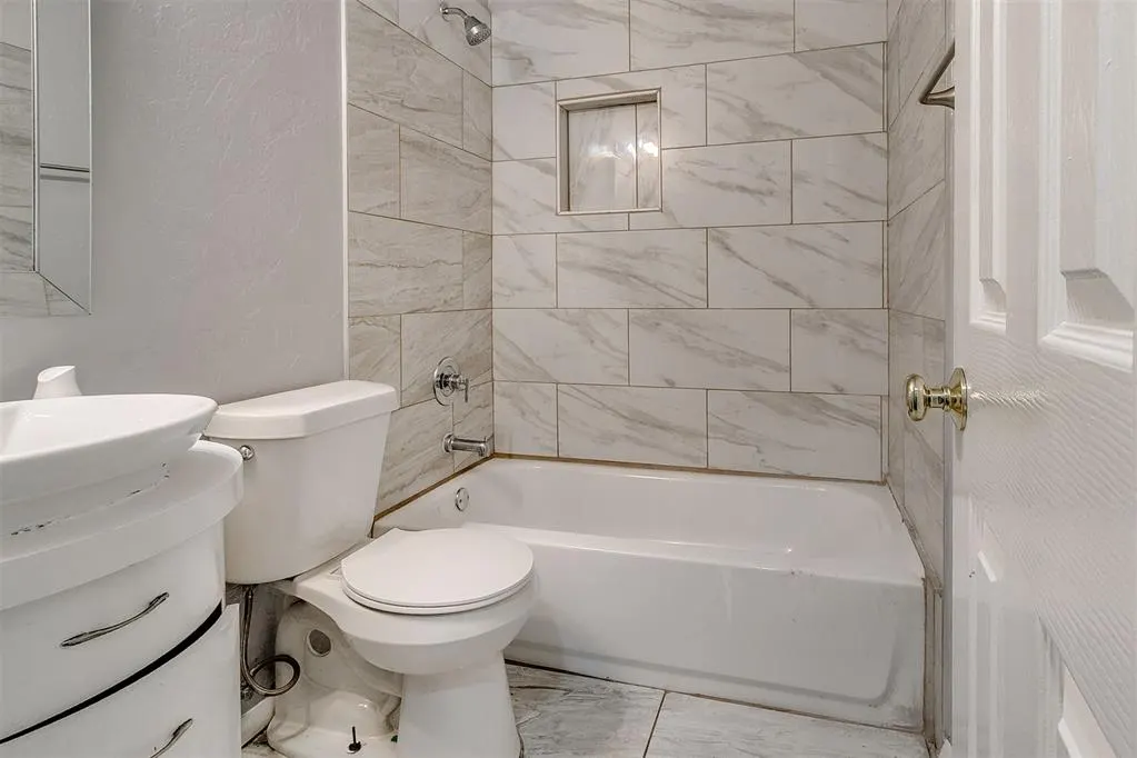 Photo 9 — 9720 NE 29th Street, Oklahoma City, OK 73141
