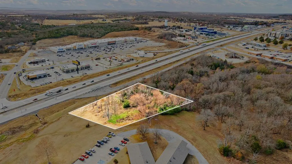 Photo 4 — 1075 S George Nigh Expressway, McAlester, OK 74501