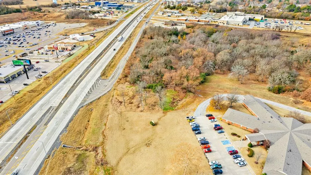 Photo 16 — 1075 S George Nigh Expressway, McAlester, OK 74501