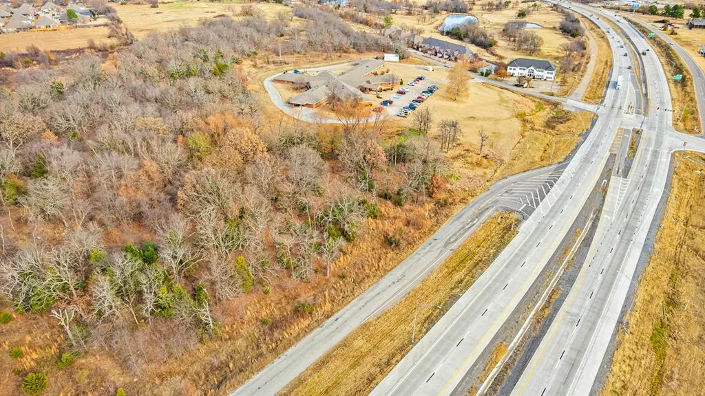 Photo 19 — 1075 S George Nigh Expressway, McAlester, OK 74501