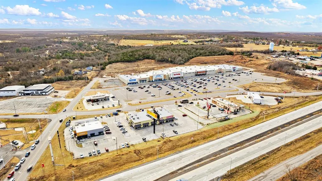 Photo 22 — 1075 S George Nigh Expressway, McAlester, OK 74501