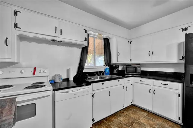 Photo 8 — 5416 NW 46th Terrace, Warr Acres, OK 73122