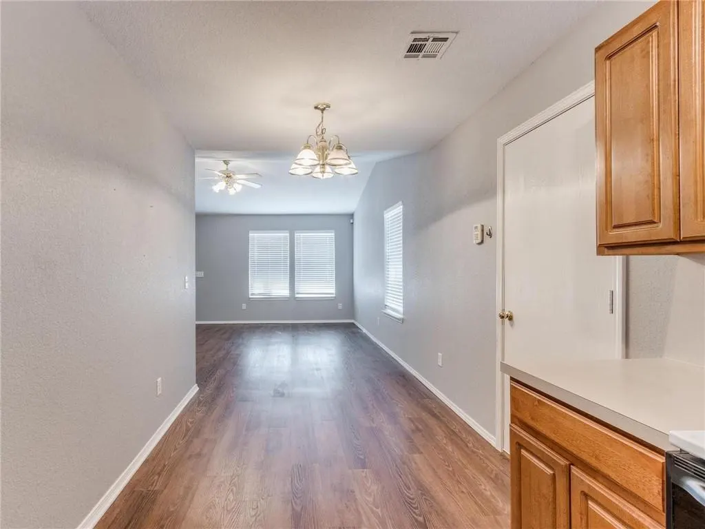 Photo 10 — 1116 Abigail Court, Edmond, OK 73003