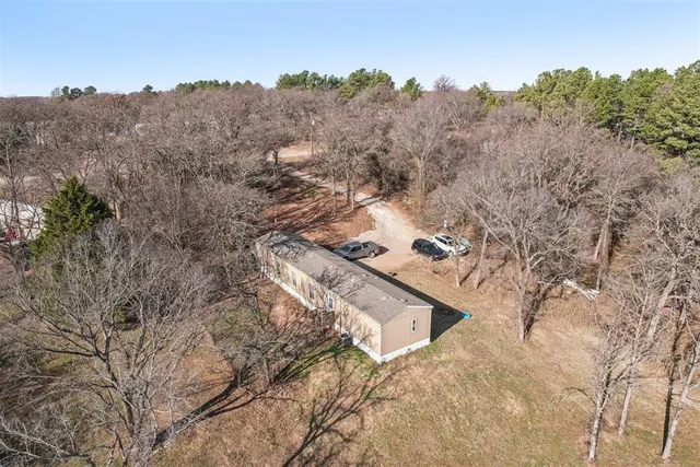 Front exterior — 970888 S Rambling Oaks Road, Luther, OK 73054