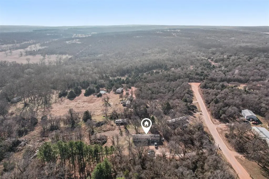 Photo 3 — 970888 S Rambling Oaks Road, Luther, OK 73054