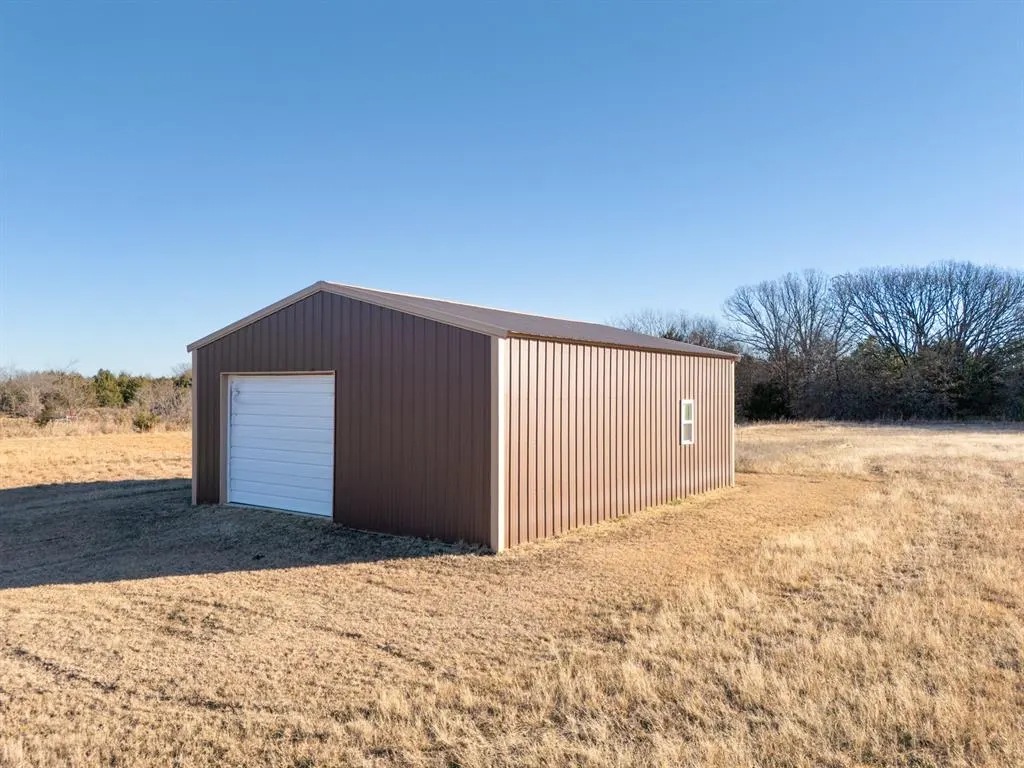 Photo 4 — 990876 S 3500 Road, Sparks, OK 74869
