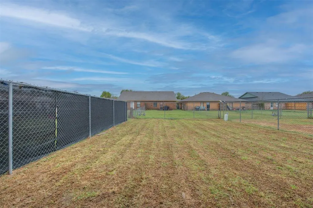 Photo 3 — 212 Ashley Drive 212 & #214, Edmond, OK 73003