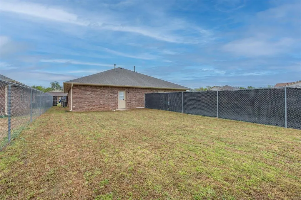 Photo 5 — 212 Ashley Drive 212 & #214, Edmond, OK 73003