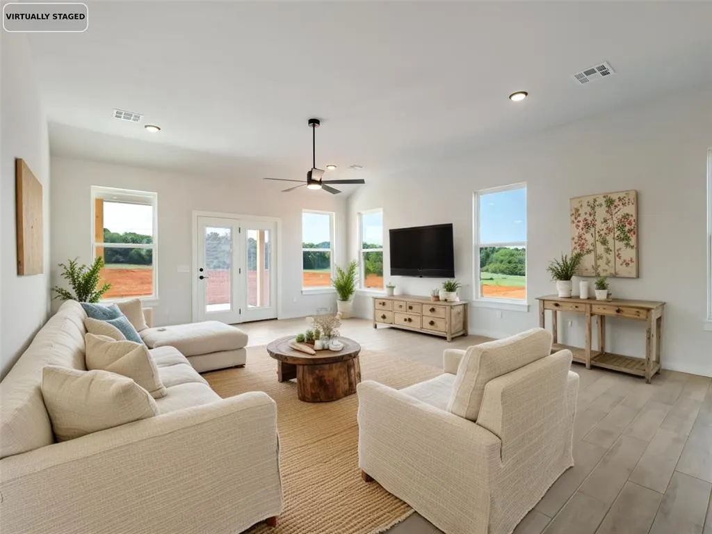 Photo 4 — 16001 Cordova Court, Norman, OK 73026