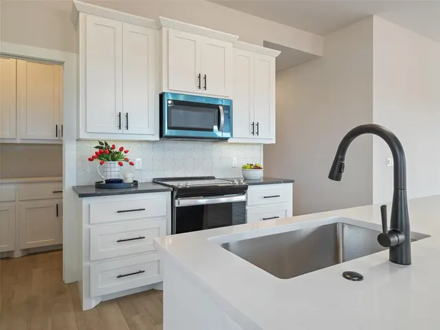 Photo 8 — 16001 Cordova Court, Norman, OK 73026