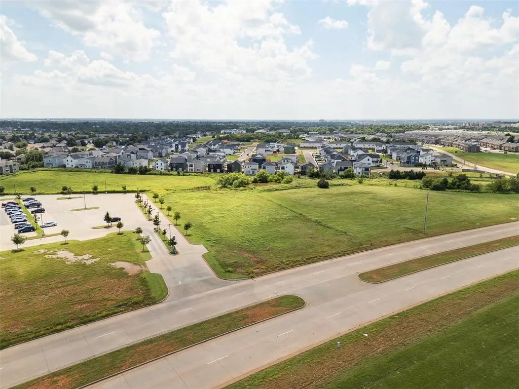 Photo 26 — 13129 Highland Park Boulevard, Oklahoma City, OK 73120