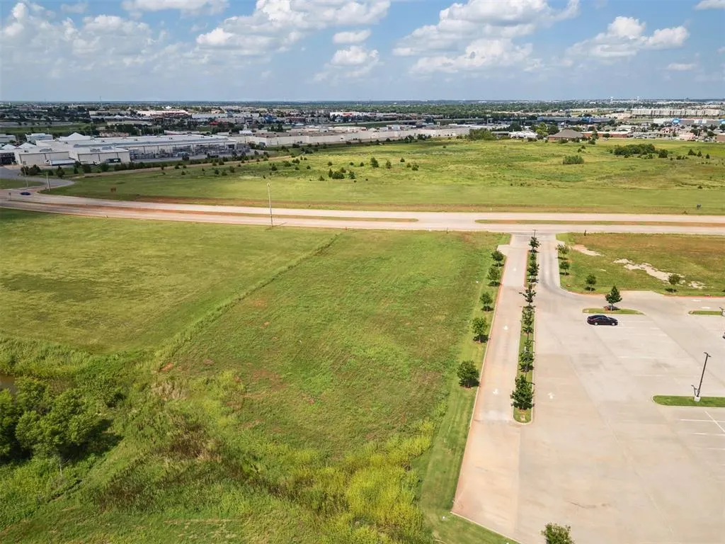 Photo 29 — 13129 Highland Park Boulevard, Oklahoma City, OK 73120