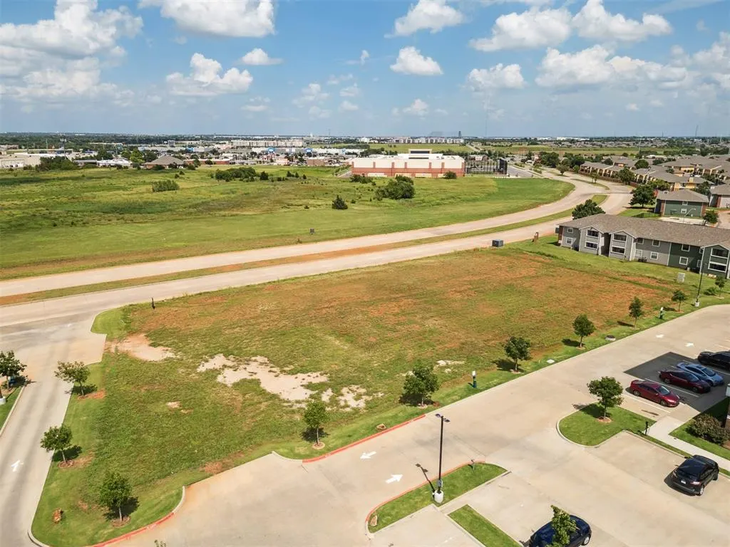 Photo 34 — 13129 Highland Park Boulevard, Oklahoma City, OK 73120